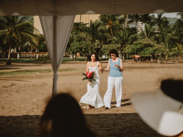 Verónica and Bob's Wedding in Jaco, Costa Rica 38