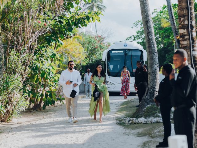 George and Leonesse&apos;s Wedding in Punta Cana, Dominican Republic 20