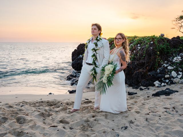 Evgeniy and Bianca's Wedding in Kailua Kona, Hawaii 19