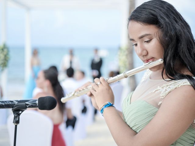 Thomas and Gisselle&apos;s Wedding in Punta Cana, Dominican Republic 17