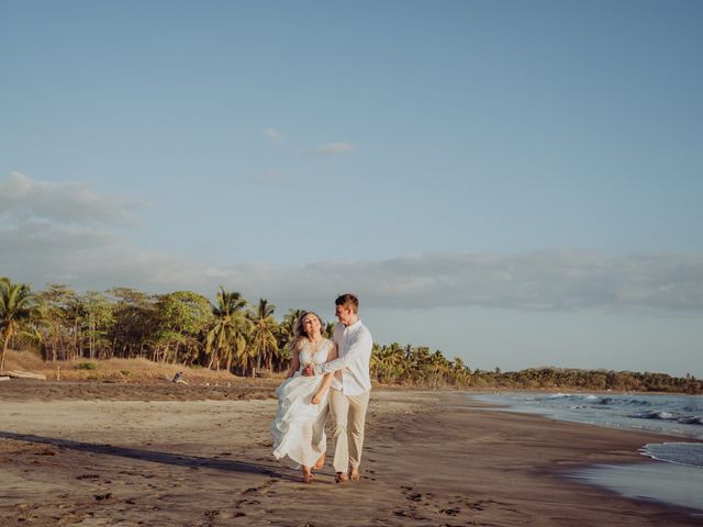 Leigh and Ciara&apos;s Wedding in Playa Junquillal, Costa Rica 29