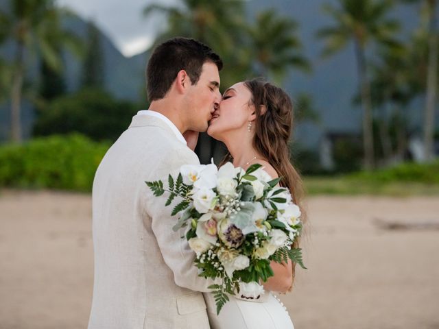 Brian and Calin&apos;s Wedding in Princeville, Hawaii 3