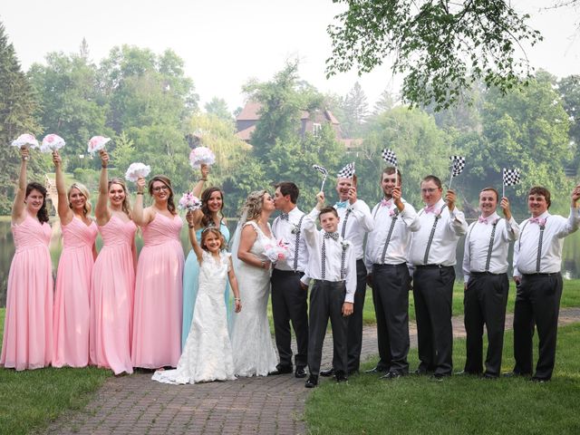 Dylan and Sian&apos;s Wedding in Thief River Falls, Minnesota 25