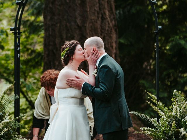 Matthew and Lauren&apos;s Wedding in Portland, Oregon 35