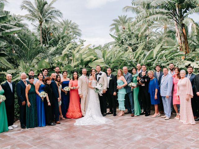 Ryan and Ashley&apos;s Wedding in Nassau, Bahamas 23