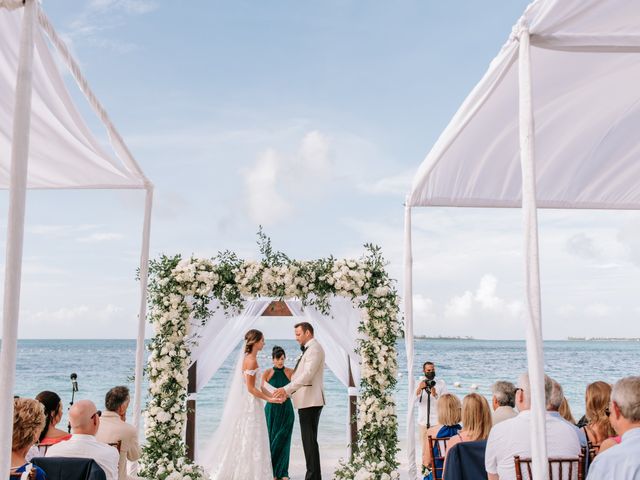 Ryan and Ashley&apos;s Wedding in Nassau, Bahamas 32