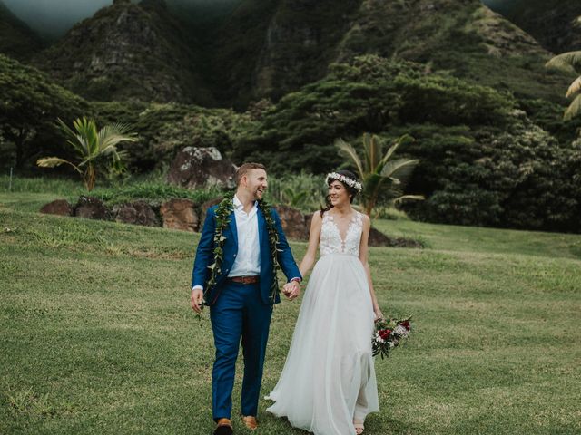 Caleb and Kasie&apos;s Wedding in Kaneohe, Hawaii 13