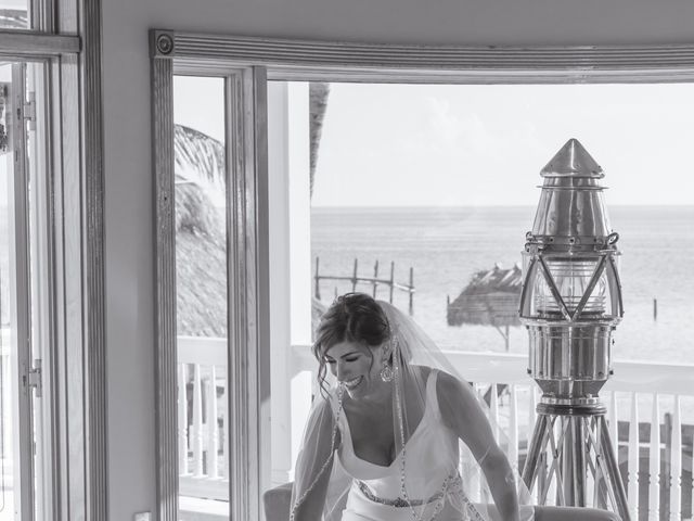 Paul and Meredith&apos;s Wedding in Islamorada, Florida 11