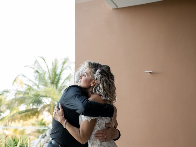Chris and L&apos;Erin&apos;s Wedding in Puerto Juarez, Mexico 25