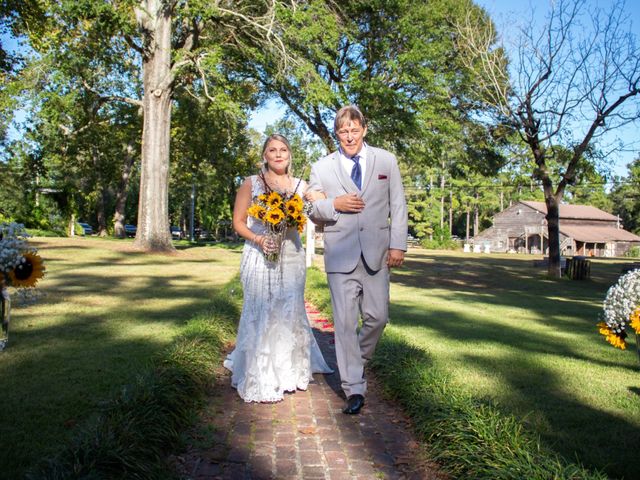 Thompson and Jonna&apos;s Wedding in Wilmington, North Carolina 14