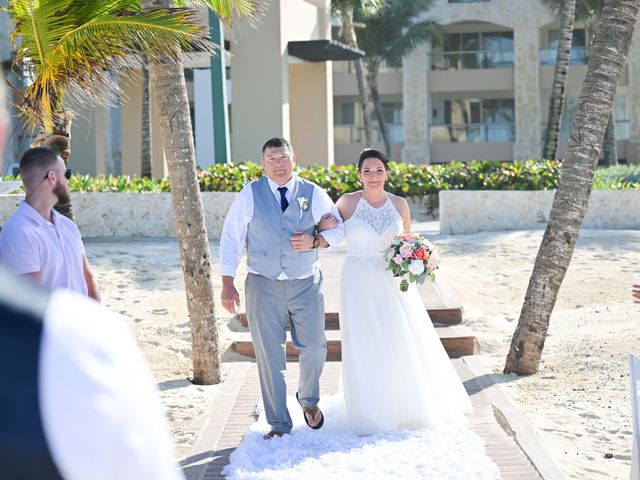 Derek and Dana&apos;s Wedding in Punta Cana, Dominican Republic 18