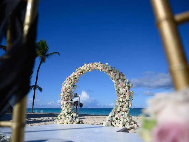 Elysia and Kendra&apos;s Wedding in Punta Cana, Dominican Republic 4