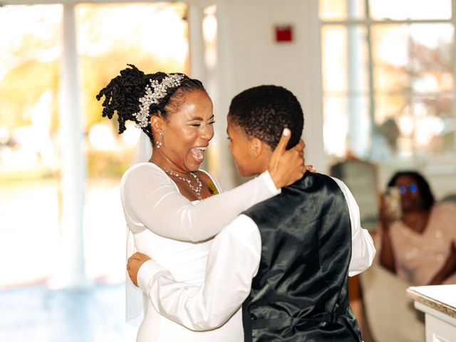 Deveon and Charnice&apos;s Wedding in Delaware City, Delaware 5