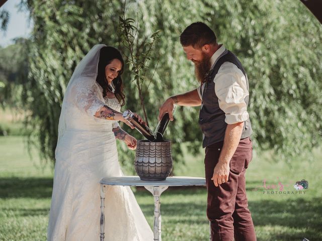 Kaylyn and Martin&apos;s Wedding in Baldwin City, Kansas 8