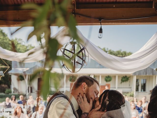 Kaylyn and Martin&apos;s Wedding in Baldwin City, Kansas 9