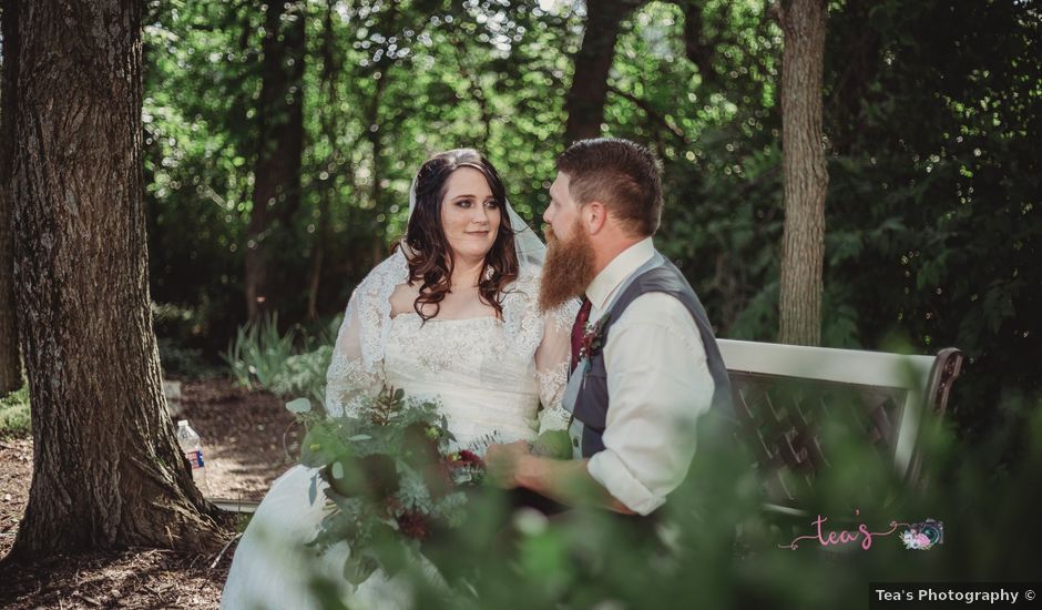 Kaylyn and Martin's Wedding in Baldwin City, Kansas