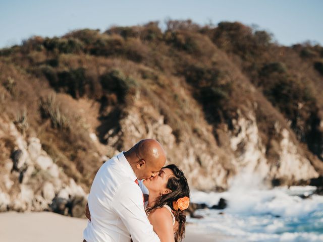 Mike and Amy&apos;s Wedding in Bahias De Huatulco, Mexico 3