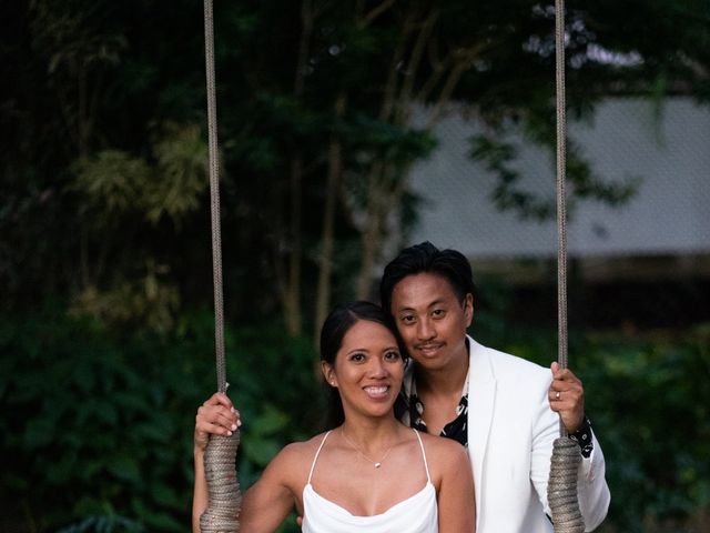 Dan and Kim&apos;s Wedding in Haleiwa, Hawaii 10
