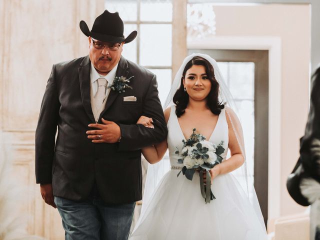Kyle and Lindsey&apos;s Wedding in Odessa, Texas 25