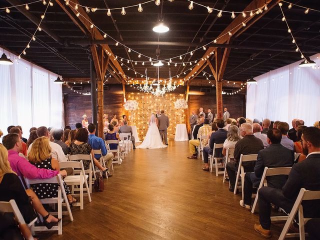 Stephanie and Justin&apos;s Wedding in Nashville, Tennessee 9