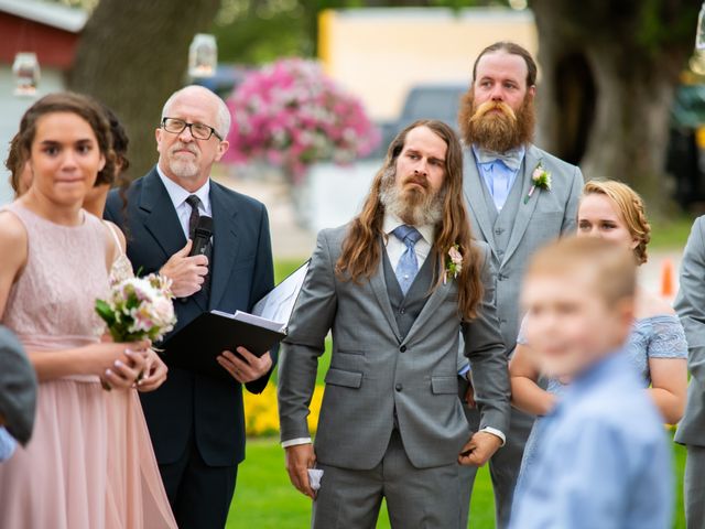 Elizabeth and Shammah&apos;s Wedding in Edgerton, Kansas 4