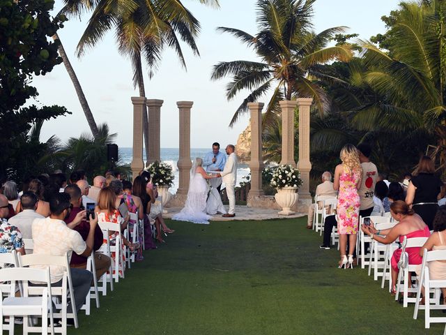 Saul and Jenni&apos;s Wedding in Quebradillas, Puerto Rico 4