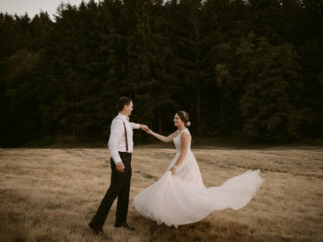 Dillon and Brittney&apos;s Wedding in North Plains, Oregon 17