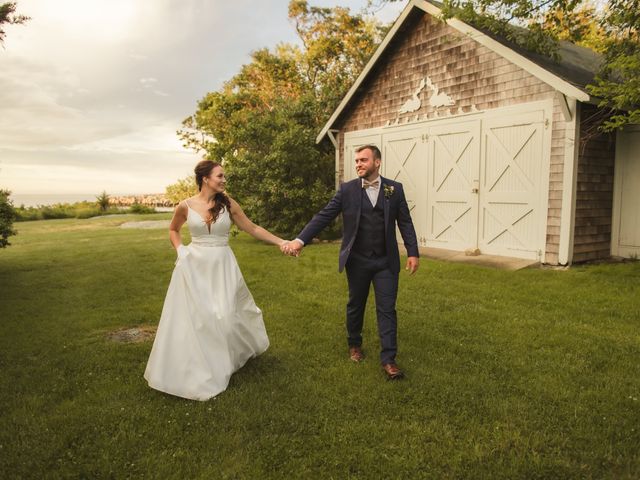 Alex and Lyndsay&apos;s Wedding in Gloucester, Massachusetts 13