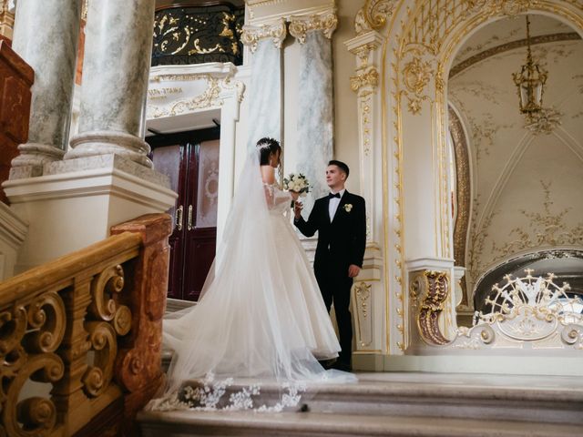 Irina and Oleg&apos;s Wedding in Naples, Italy 29