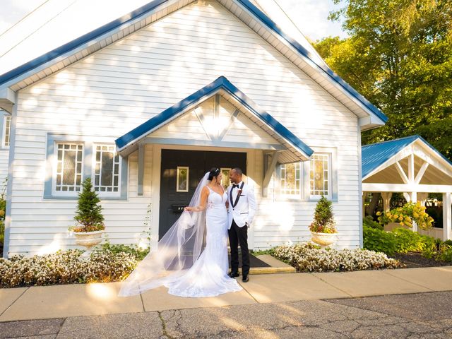 Gary and Tara&apos;s Wedding in Holly, Michigan 5