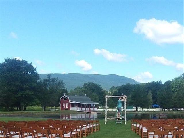 Lukas and Rebecca &apos;s Wedding in Catskill, New York 7