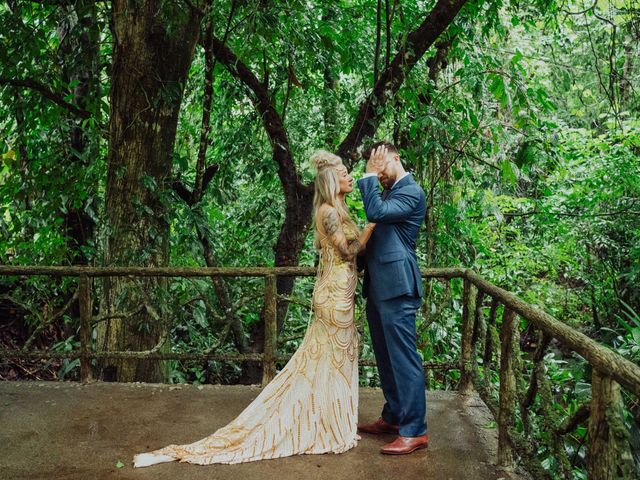 Zach and Lindsey&apos;s Wedding in La Fortuna de San Carlos, Costa Rica 4