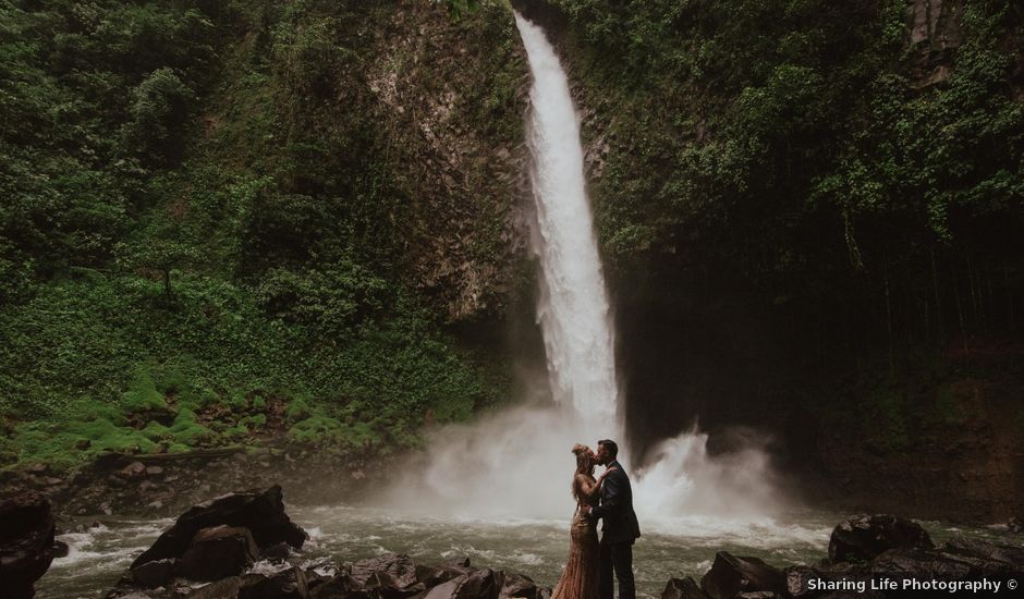 Zach and Lindsey's Wedding in La Fortuna de San Carlos, Costa Rica