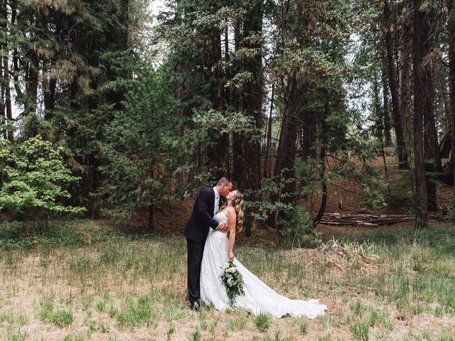 Paul and Jamie&apos;s Wedding in Grass Valley, California 3