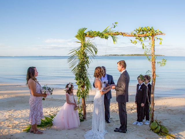 Aubie and Christen&apos;s Wedding in Harbour Island, Bahamas 33
