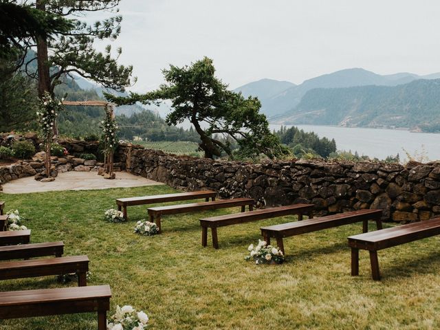 Syd and Adam&apos;s Wedding in Hood River, Oregon 254