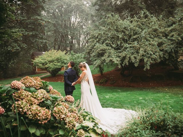 Jake and Lexi&apos;s Wedding in Oregon City, Oregon 10