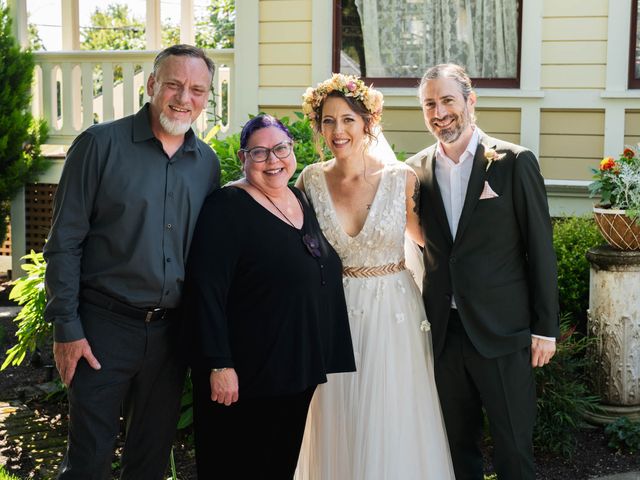 Justin and Lindsey&apos;s Wedding in Portland, Oregon 68