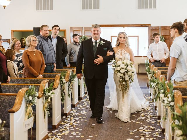 Peyton and Erika&apos;s Wedding in Mount Vernon, Missouri 18