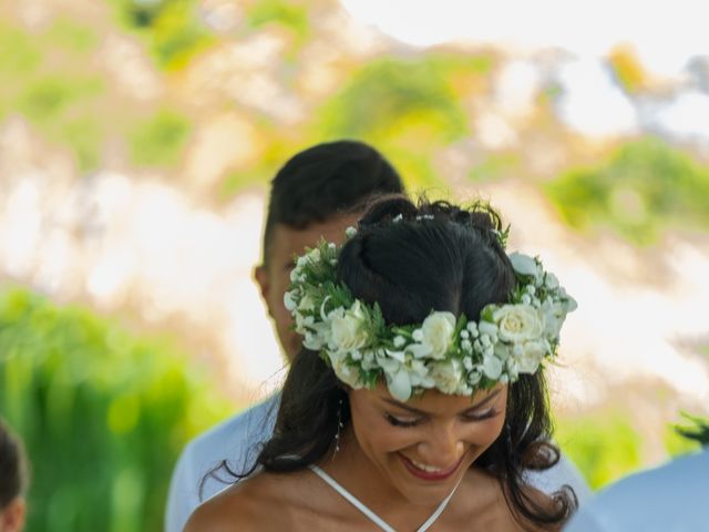 Parker and Melina&apos;s Wedding in Hawi, Hawaii 11