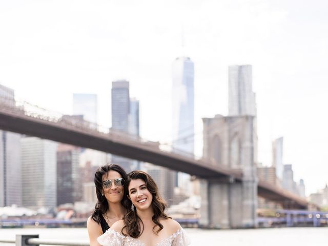 Lana and Kara&apos;s Wedding in New York, New York 35