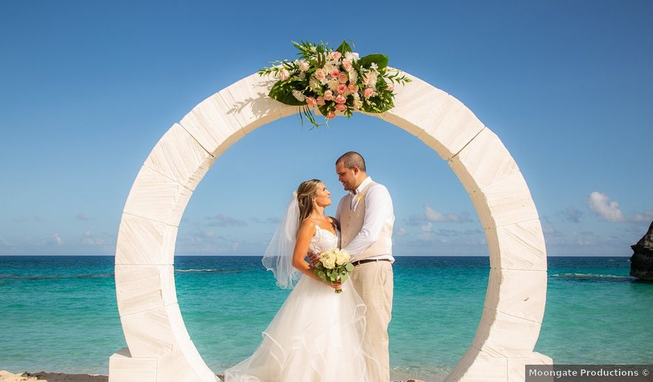Sean and Jillian's Wedding in Hamilton, Bermuda