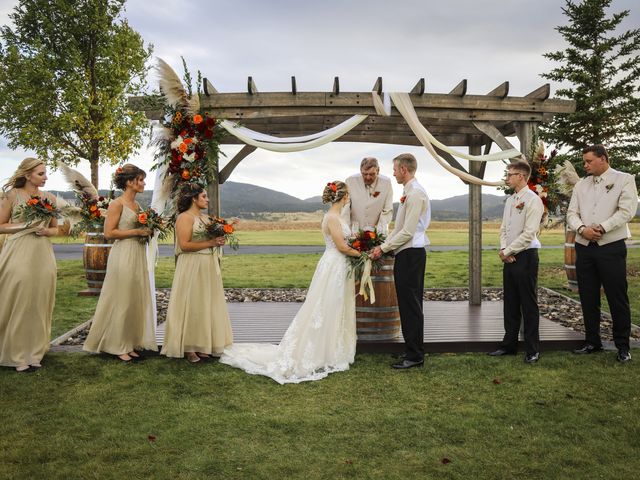 Hollie and William&apos;s Wedding in Spearfish, South Dakota 16