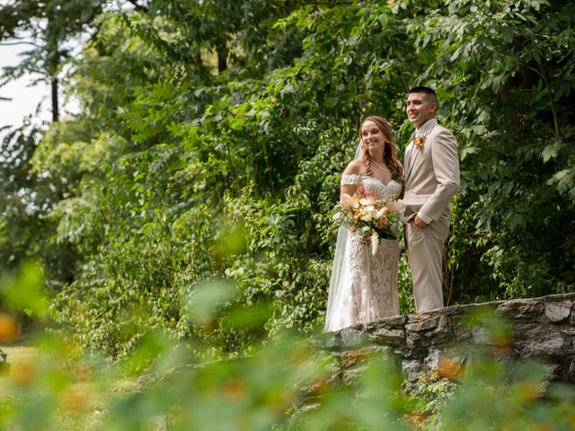 Anthony and Shannon&apos;s Wedding in Elizabethtown, Pennsylvania 10