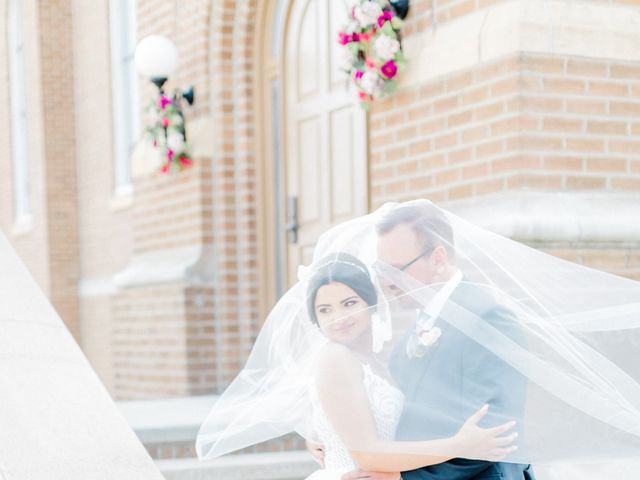 Dulce and Taylor&apos;s Wedding in Sheldon, Iowa 12