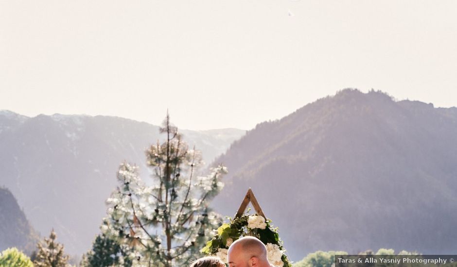 Eric and Summer's Wedding in Leavenworth, Washington