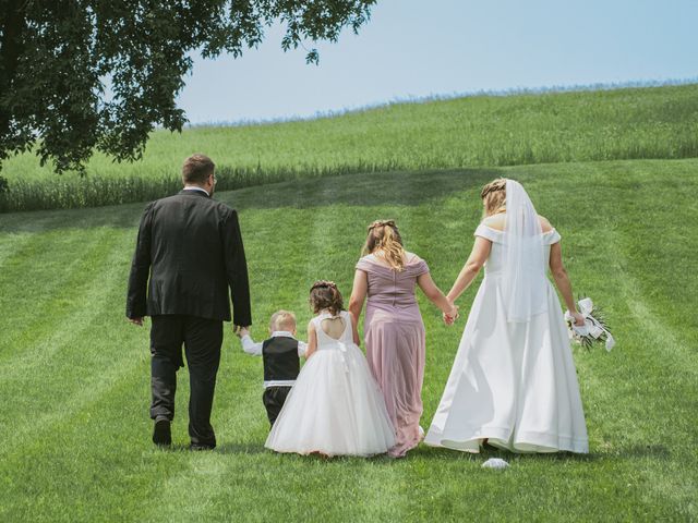 Megan and Levi's Wedding in Waconia, Minnesota 8
