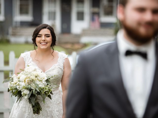 Andrew and Amber&apos;s Wedding in Quincy, Missouri 21