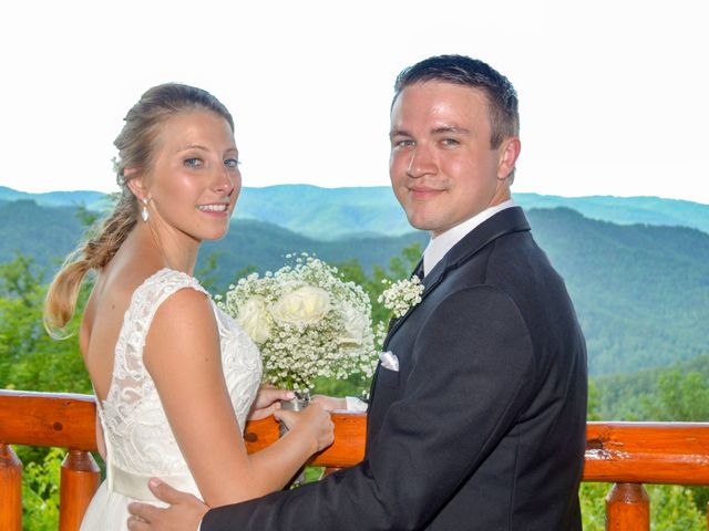 Nikolai and Brittany&apos;s Wedding in Sevierville, Tennessee 17