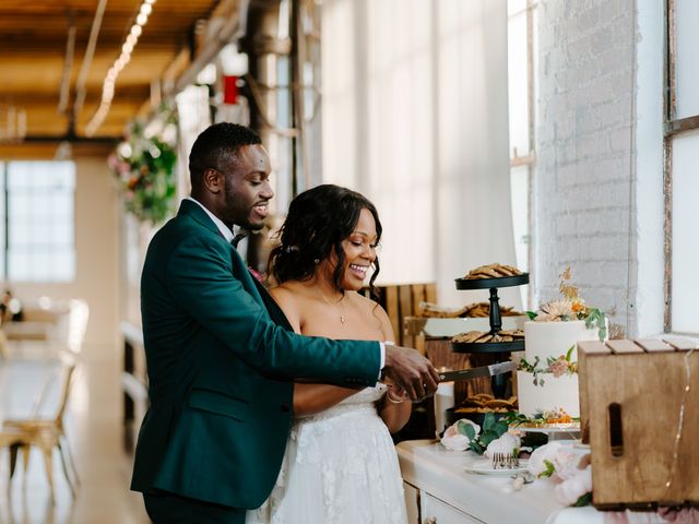 Wes and Lauren&apos;s Wedding in Grand Rapids, Michigan 10